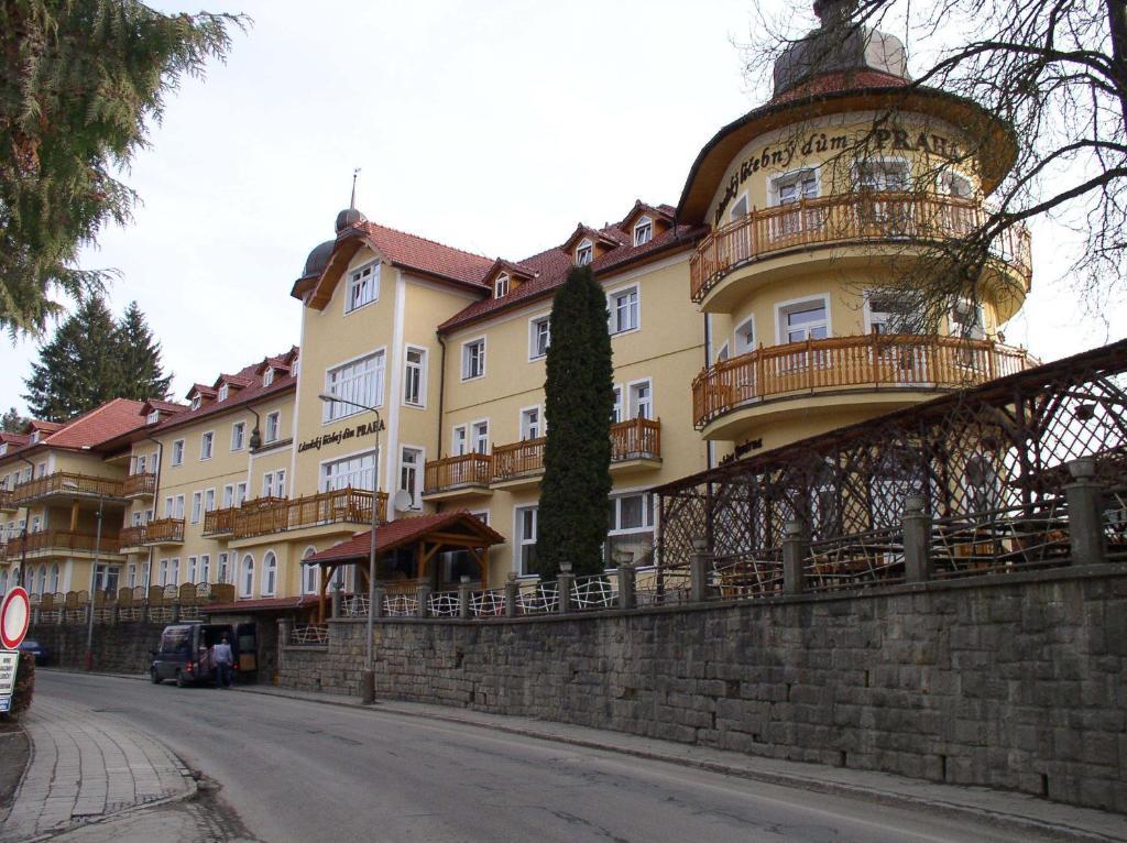 Lazensky Lecebny Dum Praha Otel Luhačovice Dış mekan fotoğraf